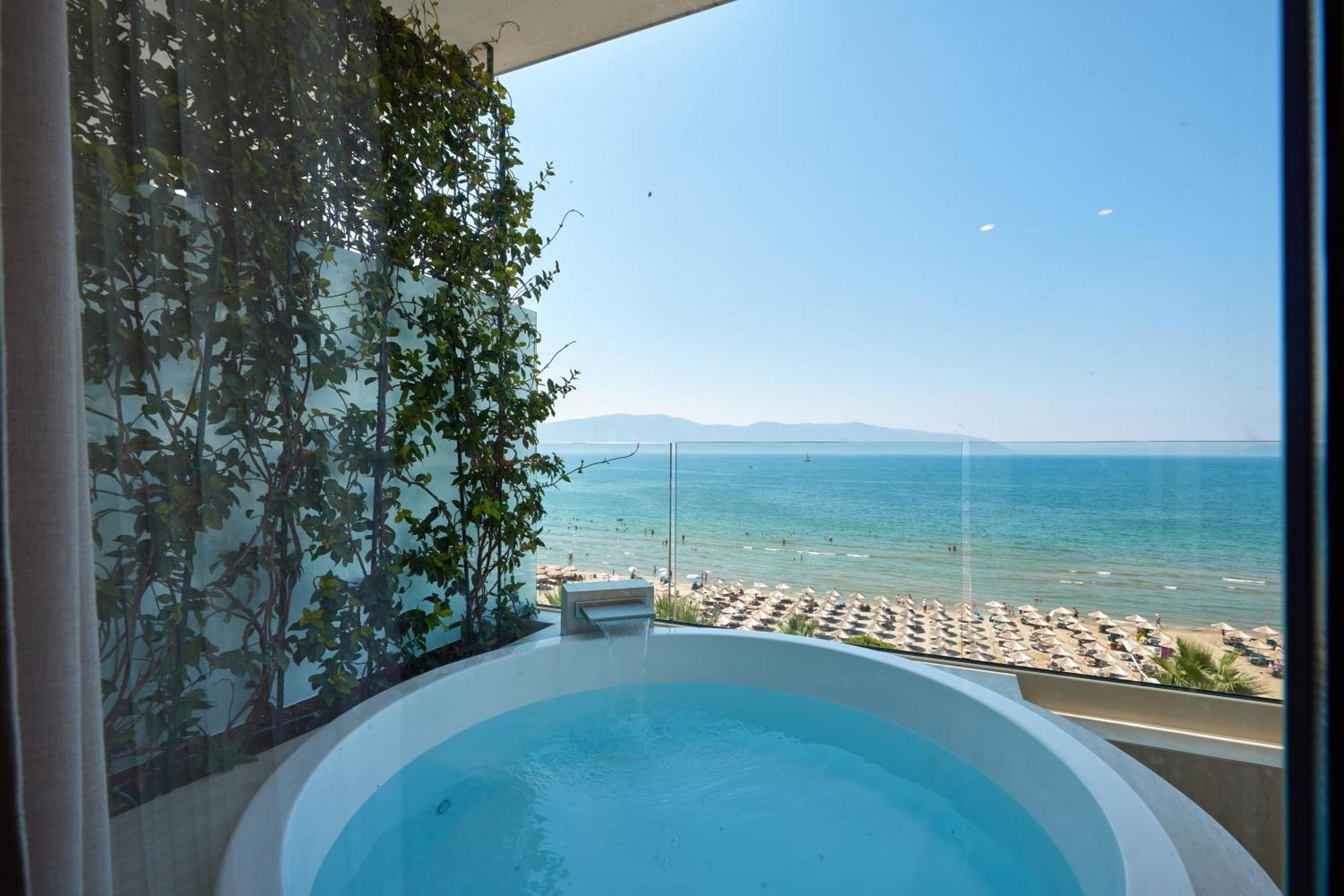 Valis Luxury Hotel Влёра Экстерьер фото