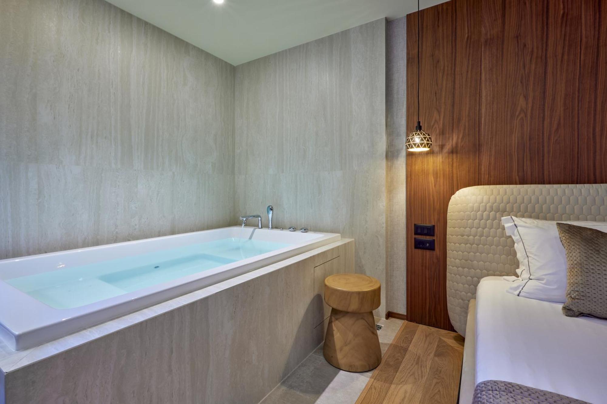 Valis Luxury Hotel Влёра Экстерьер фото