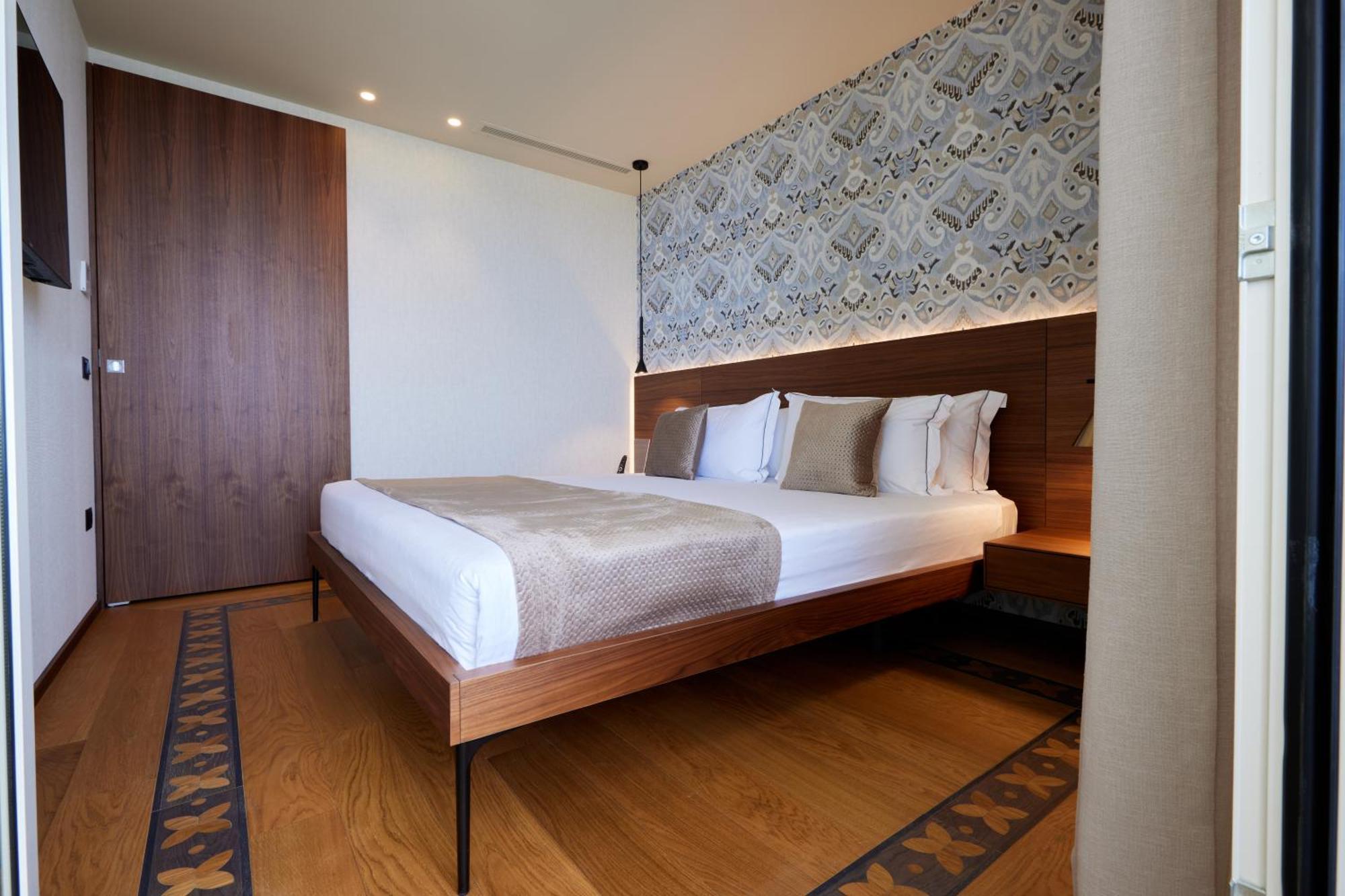 Valis Luxury Hotel Влёра Экстерьер фото