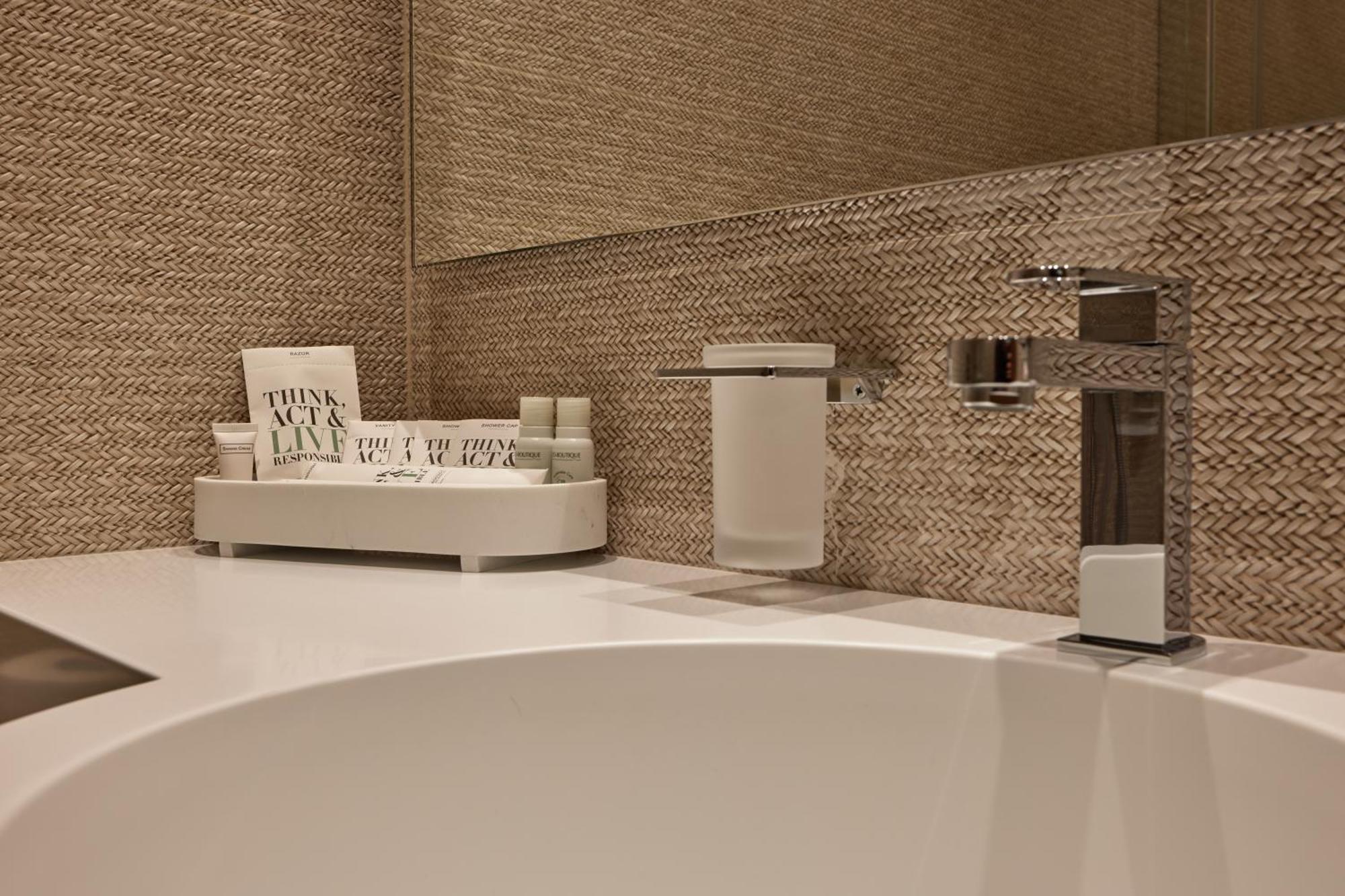 Valis Luxury Hotel Влёра Экстерьер фото