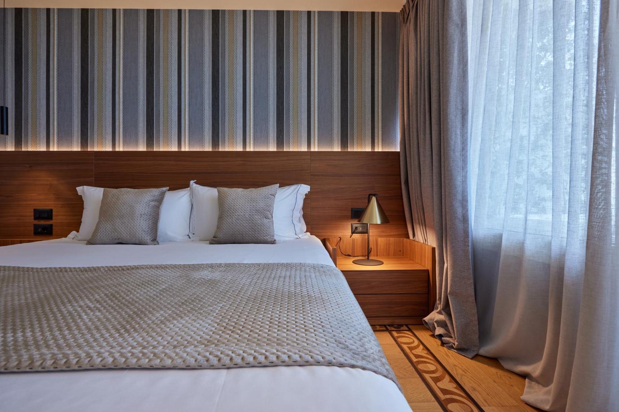 Valis Luxury Hotel Влёра Экстерьер фото
