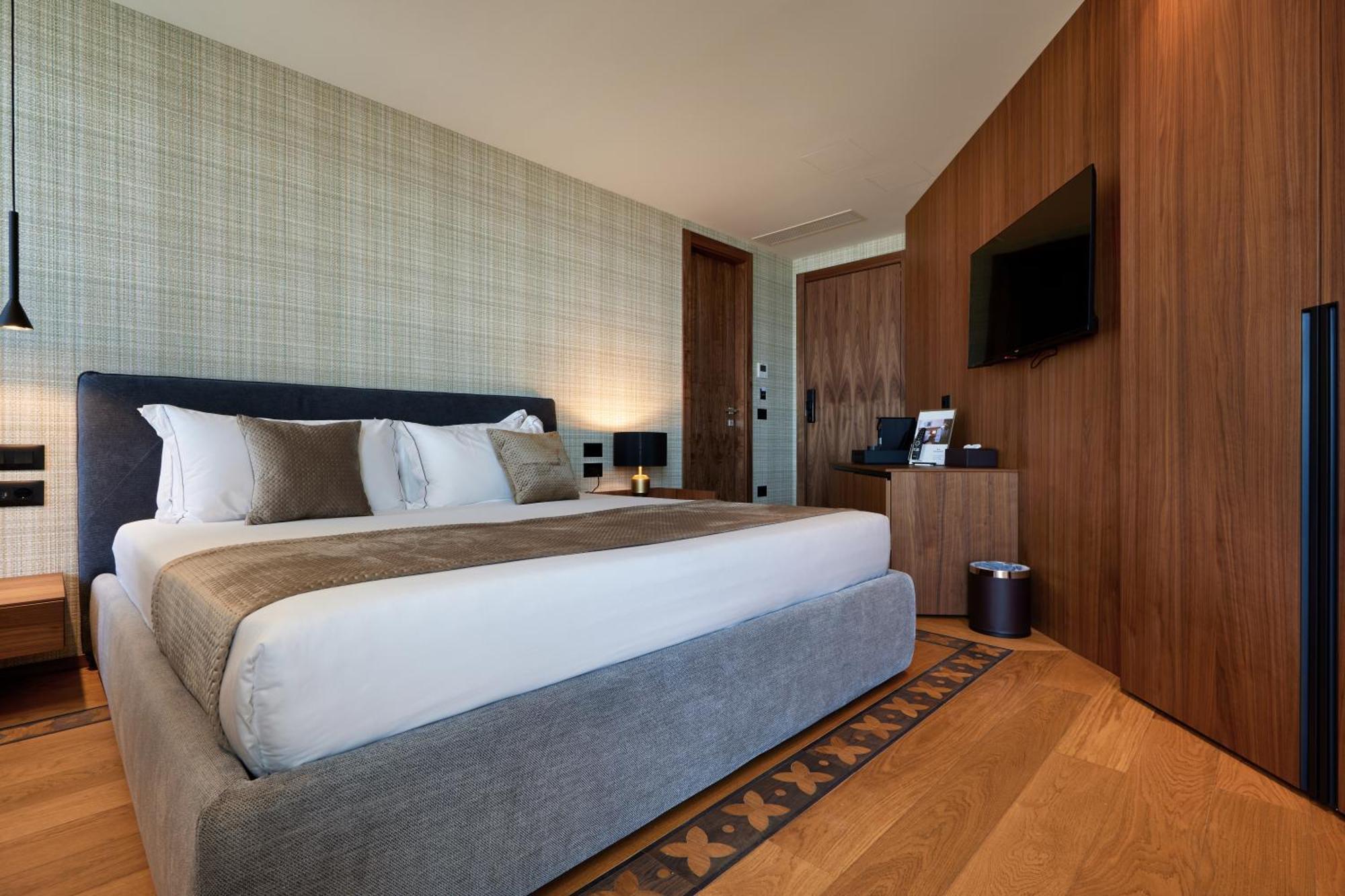 Valis Luxury Hotel Влёра Экстерьер фото